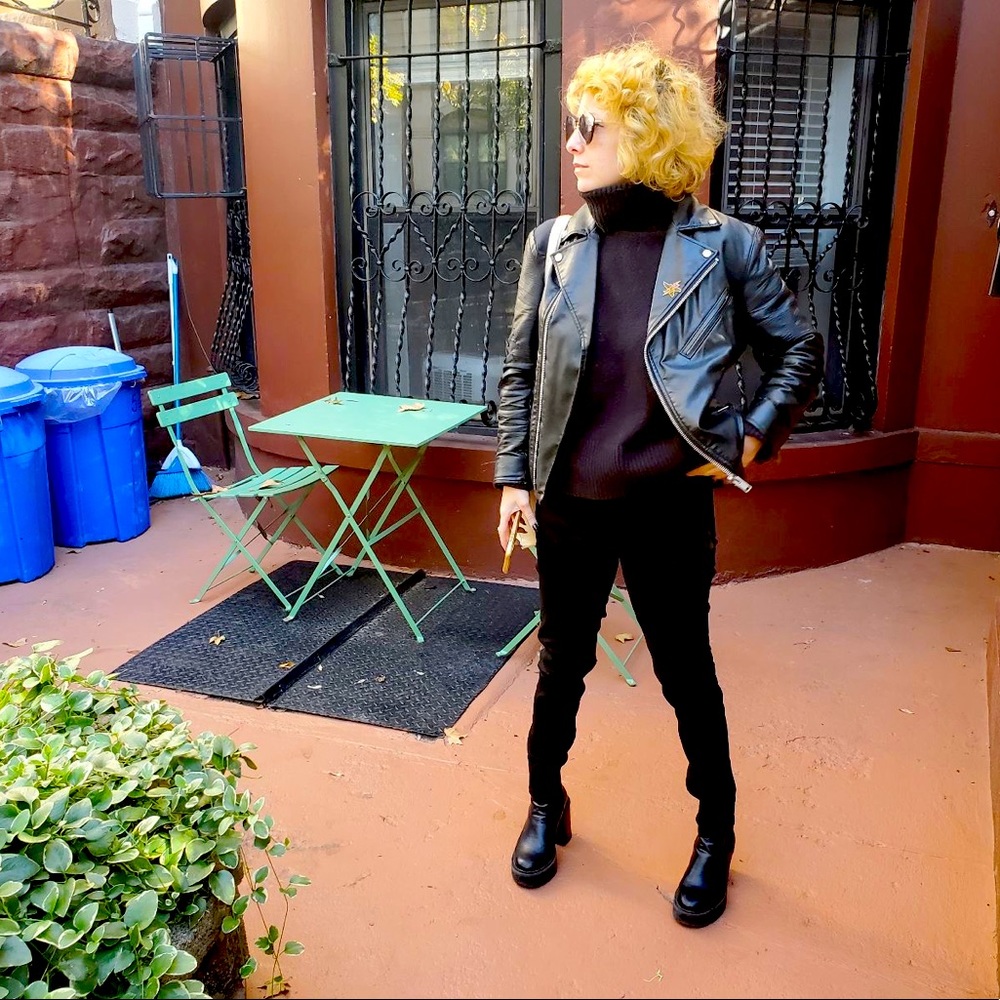 Meet your Posher, Samantha